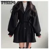 Misturas de lã feminina de comprimento médio casaco blazer gola de lã casaco feminino com cinto jaqueta de inverno nicho vintage solto moda sobretudo sólido trench coatsL231014