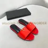 Designer Lettre Pantoufles Femmes Talons Hauts Extérieur Semelle Souple Pantoufles Antidérapantes Tempérament Amorti En Peau D'agneau Sandales Tongs Chaussures De Plage