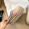 Austrália Botas de Designer Tasman Tazz Chinelos Inverno Pele de Carneiro Shearling Plataforma Fur Slides Clássico Ultra Mini Botas de Neve Mulheres Sapatos Camurça Lã Tornozelo B12