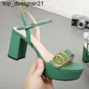 Nouveau 23SS Designer Femmes Sandales Party Fashion Brand Cuir Nouveaux talons sexy Super 8cm Lady Mariage Boucle de ceinture en métal Femme Chaussures à talons larges