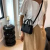 Bolso de mujer popular con cuerpo cruzado 2023 Bolso de nuevo estilo Bolso de color popular Bolso cruzado de hombro literario y simple Bolsos de mujer con estilo