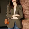 Kvinnors kostymer Spring/Autumn Solid Color One Button Blazer Women 2023 Klädtemperament efter en känsla av design delade kostymrockar