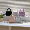 Çapraz gövde popüler çanta 2023 yeni popüler renk çanta sanatı basit omuz crossbody kadın bagstylishhandbagsstore