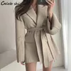 Kvinnors blandningar 2023 Khaki Woolen Jacka Kvinnor Pet Winter Fall Chic Thicken Blend Coats Ladies Office Korean Elegant Autumn Outerwear Street 231013