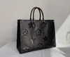 Totes Top Onthego Handväskor Kvinnor Läder axelväskor Leopard skarvning crossbody väskor messenger väskor designers handväska tote handväska m58521