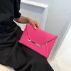 Taschen Neue Tasche 2023 Sommer Personalisierte Handtasche mit großer Kapazität Modische und einfache Damentaschenstyleddesignerbags