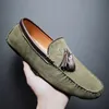 Klänningskor man sommar mode handsewn äkta läder mocka män avslappnade loafers man andas loafer skor bekväma mocassins 231013