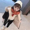 Piumino per ragazze Torta per superare la giacca invernale in cotone 2023 Nuova versione coreana Abbigliamento per bambini Plus Cappotti per bambini spessi in velluto -20 gradi J231013