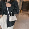 Cross Body Popular Bag för 2023 New Fashion Shoulder Crossbody Color Simple Portable Underarm Bagcatlin_fashion_bags