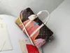 男性ダッフルバッグ女性旅行バッグデザイナー荷物荷物豪華なデザイナーメンズレザーハンドバッグカウヒド荷物バッグ屋外大量クロスバッグトート