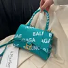 Sconto del 60% sull'outlet online 2023 Borsa a clessidra con lettera strutturata avanzata Borsa a mano a cavalcioni Moda da donna