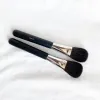 فرشاة المكياج PINCEAU BRISH BRUSH 4 شعيرات الماعز الطبيعية حول مسحوق الخد الخد تسليط الضوء على فرشاة مستحضرات التجميل