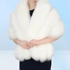 2018 nouveau noir blanc fourrure mariée châle Cape manteau femmes Cape fausse fourrure grand Poncho Casacos Femininos7932290