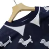 22nd Summer New TB British Dog Jacquard Four Bar Split Knit Pullover Top de manga curta para mulheres