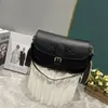 Nya modekvinnor Designer axelväskor högkvalitativa handväskor Flip Cover Messenger väska med läder Totes Beauty Bags Luxury Classic Crossbody