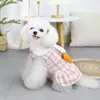 Vêtements pour chiens Robe d'hiver Plaid Coton Élégant Carotte Chiot Vêtements pour animaux de compagnie pour la fête à capuche Vêtements chauds Accessoires