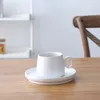 Cafetières Thé en porcelaine Soucoupes en céramique mate Tasse Idée de qualité exceptionnelle pour les années de Noël d'anniversaire ou d'autres vacances