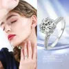 Créateurs pour femmes à la mode à la main fleur amour moissanite bague en diamant S925 en argent sterling plaqué or 18 carats bague de fiançailles proposition de mariage cadeau Qixi