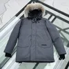 مصمم نساء جاكيتات الشتاء رجال المرأة أسفل معطف السترات البطيئة مع شارة سميكة الدفء معاطف أزياء الفرو باركاس XS-XL