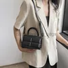 Cross Body Popular Bag för 2023 New Fashion Shoulder Crossbody Color Simple Portable Underarm Bagcatlin_fashion_bags