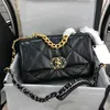 2023 New Fashion Small Square Bag Genuine Leather Women 's Lingge Chain Cloud 단일 어깨 크로스 바디 핸드 헬드 Flap9836