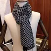 Kaşmir Eşarplar Tasarımcı Eşarp Kadın C Twilly Scarf Tasarımcısı Turuncu Şal Lüks Moda Çift Taraflı Yumuşak Sıcak Tut Sıcak Uzun Çok Yönlü Gelişmiş Duygu Serin