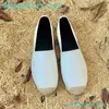 Canvas Shoes loafers espadrilles Woman Shoes Luxe Cap Toe äkta 100% läder quiltning Pure Hand Sying Womans Flats Luxury Top Quilty Spring Size 34-42
