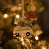Dekoracje świąteczne retro żywica czerwony autobus samochodowy świąteczny wisiorek wiszący dekoracja Wesołych Świąt Drop Ozdoby Vintage Car Festival Dekoracja 231013
