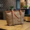 Sac fourre-tout de luxe léger pour femmes, fourre-tout polyvalent de grande capacité, Shopping, petit sac à bandoulière pour les déplacements, code 2023, nouvelle collection 5631