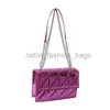 Сумки на плечах текстурированная и стильная сумка для женской сумки 2023 Новая портативная сумка цепочки моды с поверхностью краски и кросс -кусочком bagcatlin_fashion_bags