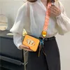 가방 틈새 디자인 여성용 달콤한 멋진 스타일 2023 새로운 색상 대비 작은 사각형 스트랩 싱글 어깨 크로스 바디 백