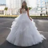 Robes de mariée Dubai Crystal Robes de mariée multicouche Tulle plus taille Bride Bridal Robes transparentes à manches longues en dente