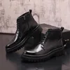 Stivaletti Chelsea alla moda da uomo Stivaletti alti stile britannico neri vintage brogue alla moda 10A59