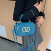 2023 NY Axel kvinnors väska mode koreansk version krokodil handväska liten design crossbody code 5631