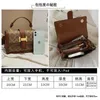 75% Factory Online Bag 2023 New Women's Fashion Network Red Texture Small Square Design One Shoulder Crossbody 5783