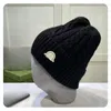 Bonnet/Crâne Casquettes Chapeaux de créateurs pour hommes Bonnet pour hommes casquette monclair chapeau monclair chapeau chaud hommes élégant lettre cachemire chapeau d'hiver casquette beanie pierre KU1H