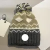 Designer França Crânio Caps Bordado Emblema Mulheres Removíveis Fox Cabelo Bola Mercerizada Lã Chapéu De Malha Quente No Outono e Inverno Moda Beanie