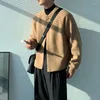 Męskie swetry męskie ubrania swetra na dzianina dla mężczyzn okrągła kurtka kołnierzyka czarny płaszcz biznesowy japońskie retro swobodny shirt dresowy