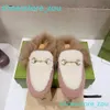 Slippare 2023 Designer Shoes Classics Slipper äkta 100% Wool Loafers Muller Slippes1 med Buckle Fashion Women Sandaler Ladies Casual Pur Flats Size 35-42