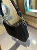 Yeni zincir çantası hobo omuz çantası dekore edilmiş klasik rustik Ekim yeni el çantası sokak tarzı moda tasarımcısı zarif moda klasik hediye kutusu ambalaj üç renk