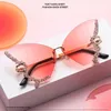 Lunettes de soleil de luxe diamant papillon surdimensionné femmes marque sans monture Y2k lunettes de soleil dames Bling nuances lunettes fête drôle décor