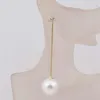 Orecchini pendenti con perle a sfera grande alla moda placcati in oro per donna260t
