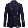 Excelente calidad, chaqueta clásica de diseñador barroco para hombre, chaqueta de mezcla de lana con bordado de abeja de un solo botón, chaqueta de talla grande M-6XL287F