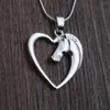 Pendentif Colliers SanLan Mode Bijoux Plaqué Blanc K Cheval En Coeur Collier Pour Femmes Fille Maman Cadeaux Animal216y