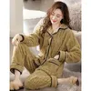 Kobietowa odzież sutowa 2023 PAJAMA Panie Coral Velvet Grutning and Plushing Loungewear Autumn Winter V-Neck Flanene