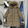 여자 트렌치 코트 다운 재킷 중간 길이 겨울 2023 후드 빅 모피 칼라 두꺼운 따뜻한 코트 패션 패딩 오버 코트 파카 h2381