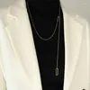 Collier long métallique avec pendentif en chaîne à la mode et pompon réglable pour femme