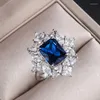 Clusterringen Funmode Luxe Rood Blauw Champage Vierkant CZ Verloving Voor Vrouwen Baguette Anelli Donna Groothandel FR86