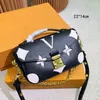 Moda Popular Mulheres Crossbody Baguette Bolsas Top Letras De Couro Florais Senhora Designer Messenger Bags Clássico Bolsa De Ombro Luxurys Designer Bolsas