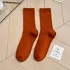 Frauen Socken 35 Farben Koreanische Sport Weiche Baumwolle Einfarbig Weiß Mädchen Mode Radfahren Laufen Atmungsaktive Strumpfwaren Frau